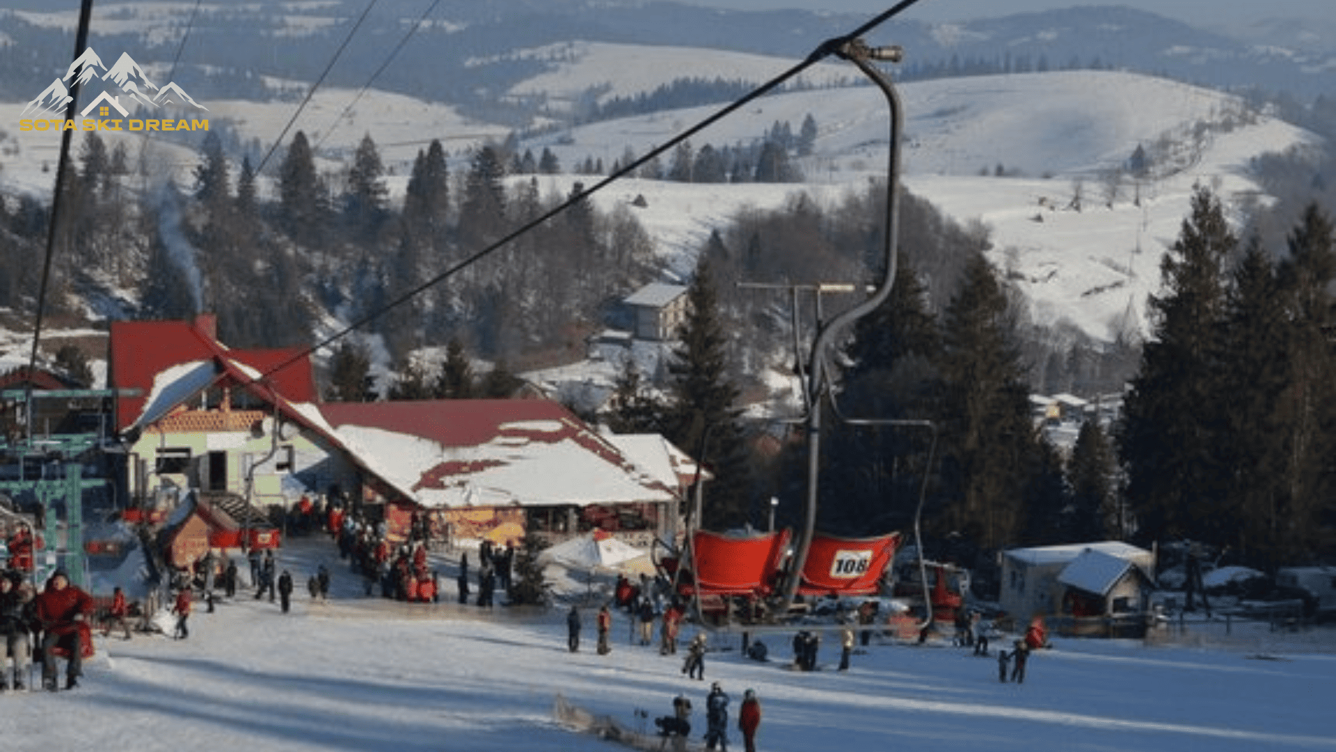 Крісельний гірськолижний витяг в Пилипці взимку